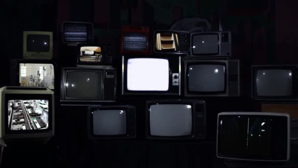 Covid Mondo Blocco Vecchi Televisori Vintage — Video Stock