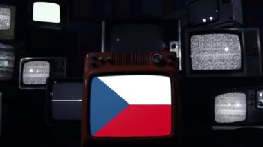 Retro TV 'ler ve Çek Cumhuriyeti Bayrağı.