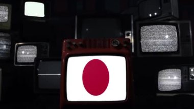 Retro TV Stack Installation 'daki Japon Bayrakları. Yakınlaştır. 