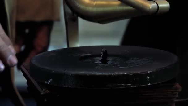 Male Hands Putting Old Vinyl Record Retro Gramophone Close — Stock video