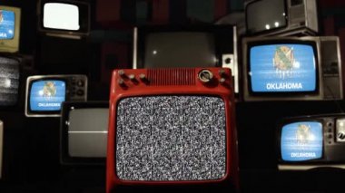 Oklahoma ve Retro Televisions bayrağı. Yakınlaştır. 