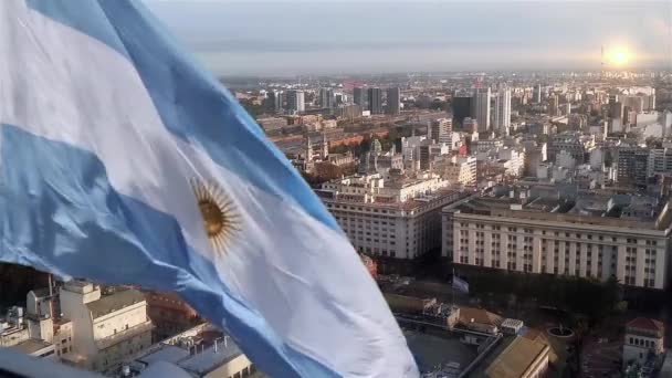 Argentina Flag Och Buenos Aires Hög Vinkel — Stockvideo