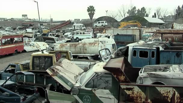 Buenos Aires Arjantin Yakınlarındaki Hurdalıkta Hurdaya Çıkmış Araçlar — Stok video