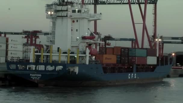 Remorqueur Poussant Cargo Dans Port Buenos Aires Argentine — Video