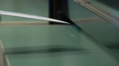 El Yazısıyla Gönderilen Mektup Posta Ofisi Tezgahında. Kapat 