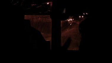 Gece Otobüsü Şoförü ve Yolcusunun Siluetleri, İç Görünüm, Şehir Yolu, Arjantin 