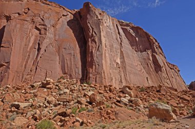 Utah 'taki Capitol Resif Ulusal Parkı' ndaki Çöldeki Kayalık Kayalıklar
