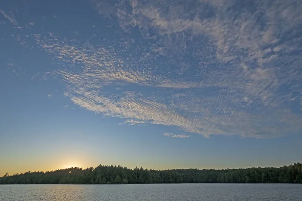 Hohe Wolken Nach Sonnenuntergang Crooked Lake Der Sylvania Wildnis Michigan — Stockfoto