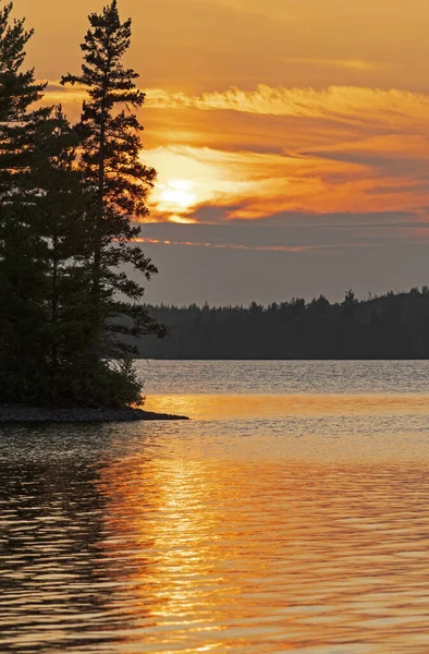 Puesta Sol Nubes Gran Bosque Del Norte Kekekabic Lake Minnesota — Foto de Stock