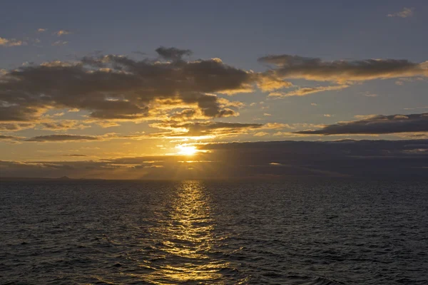 Coucher de soleil dans les îles Galapagos — Photo