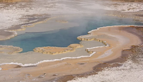 Färgglada Hot Springs i höst — Stockfoto