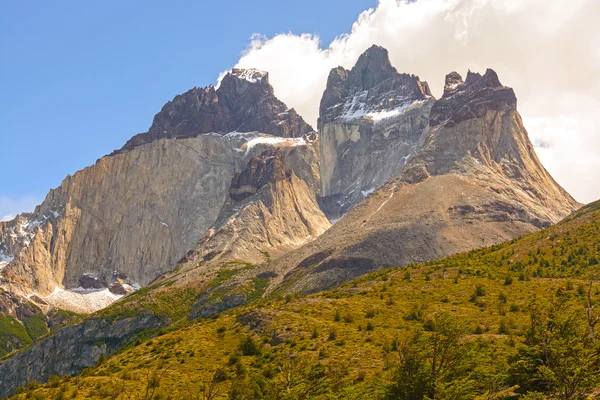 Dramatické vrcholy v Andách, Patagonie — Stock fotografie