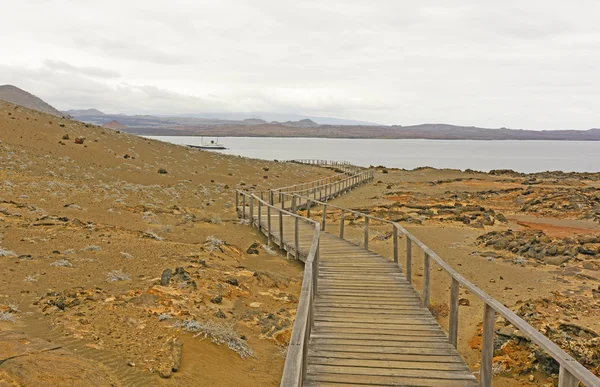 Boardwalk to the Ocean on a Volcanic Island — Stock Photo, Image