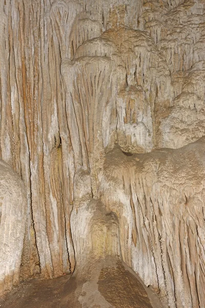 Características únicas em uma caverna — Fotografia de Stock