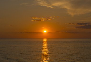 Sunset akşam bulutlar ile