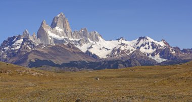 Mount Fitz Roy güneşli bir günde