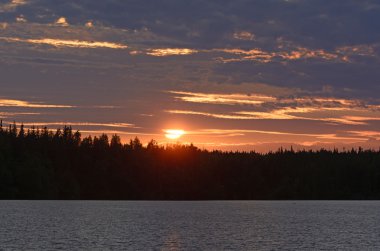 Günbatımı Alaska Wilderness içinde