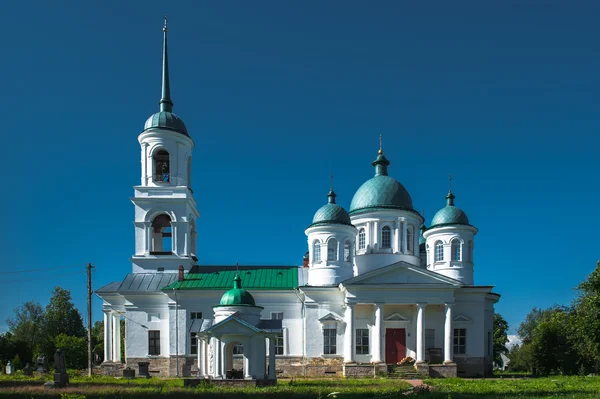 Vecchia chiesa russa a Nadkopanya — Foto Stock