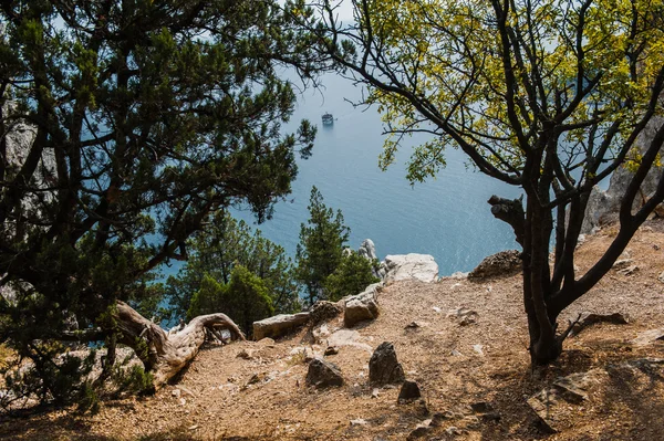 Koshka Rock Zářícím Mořském Pozadí Města Simeiz Krym — Stock fotografie