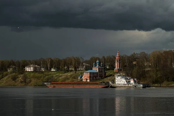 Versamento Del Fiume Volka Tutaev Nella Regione Yaroslavl — Foto Stock