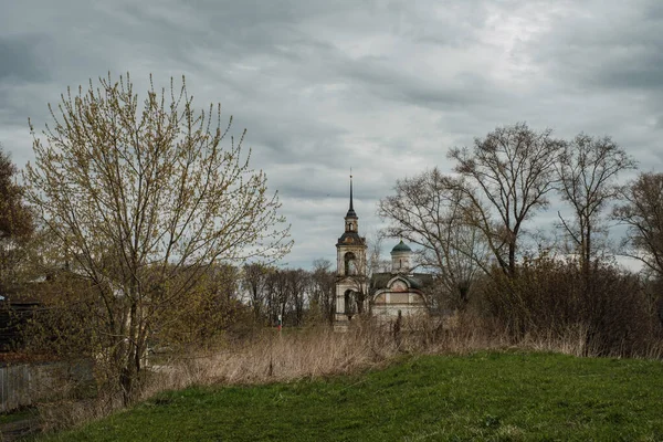 Вид Церкву Вознесіння Ростові — стокове фото