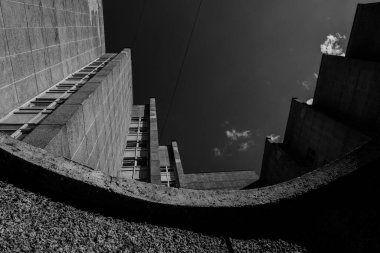 Obninsk 'teki KB8 şehir poliçesinin alt görünümü