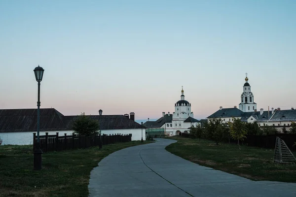 View Sviyazhsky Assumption Monastery Summer — Stock Photo, Image