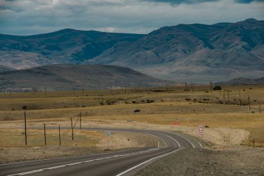 Altai 'deki Chuysky yolunun güneyindeki Kosh-Agach bölge merkezi.
