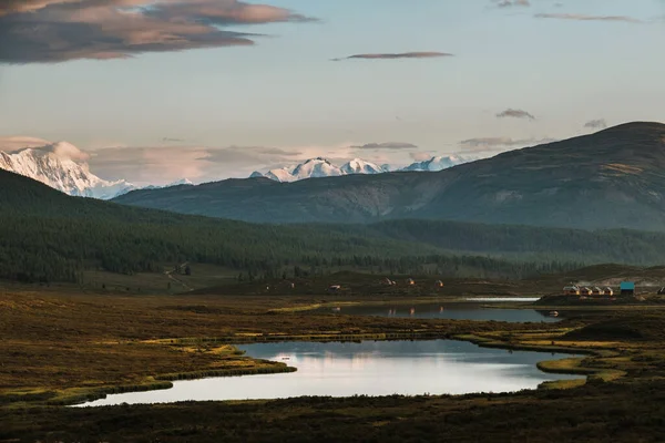 Pemandangan Danau Gunung Wilayah Ulagan Republik Altai — Stok Foto