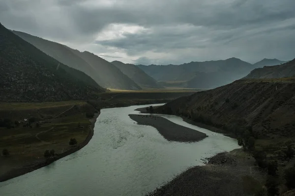 Confluência Dos Rios Chuya Katun Nas Montanhas Altai — Fotografia de Stock