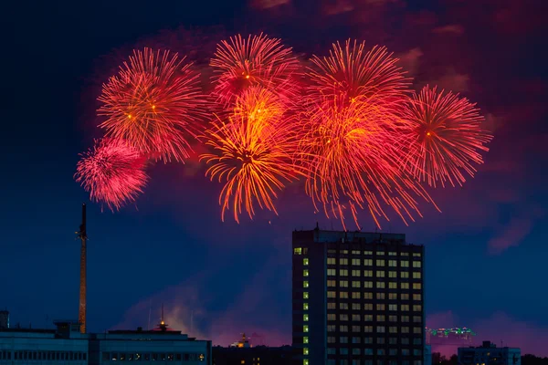 Fyrverkeri över Moskva. Ryssland — Stockfoto