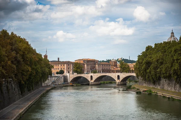 River Tibra in Rome, Italy — Stock Photo, Image