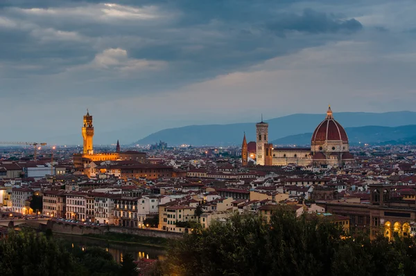Noční panorama Florencie. Zobrazit začátek položky. — Stock fotografie