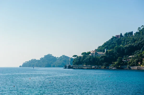 İtalya 'nın Ligurian kıyısındaki Portofino köyü — Stok fotoğraf