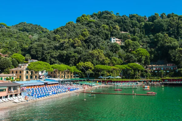 İtalya 'nın Ligurian kıyısındaki Portofino köyü — Stok fotoğraf