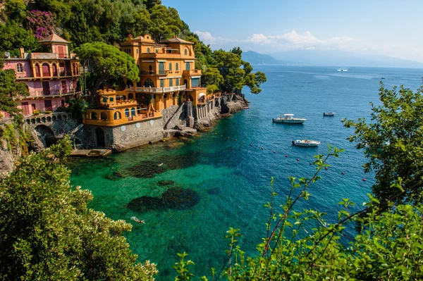 İtalya 'nın Ligurian kıyısındaki Portofino köyü 