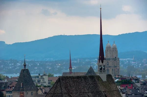 Zurich center. Image of ancient European city, view from the top. Beautiful house and chapel. — Stock Photo, Image