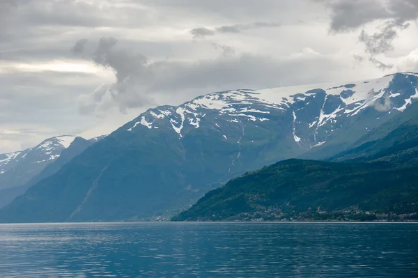 Yaz güzel Norveç manzaraya — Stok fotoğraf