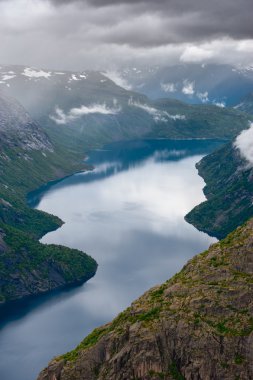 Odda, Ringedalsvatnet Gölü, Norveç Trolltunga yaz görünümünü