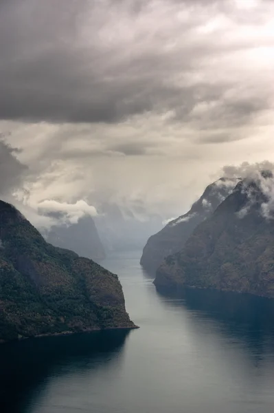 El hermoso paisaje de Noruega en verano —  Fotos de Stock