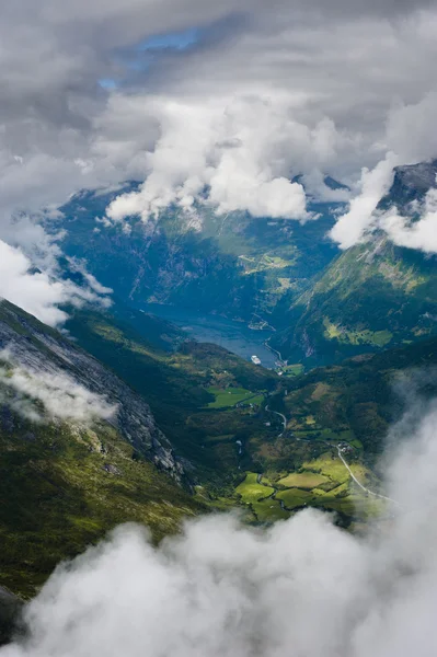 Horská krajina Dalsnibba ve městě Geiranger, Norsko — Stock fotografie