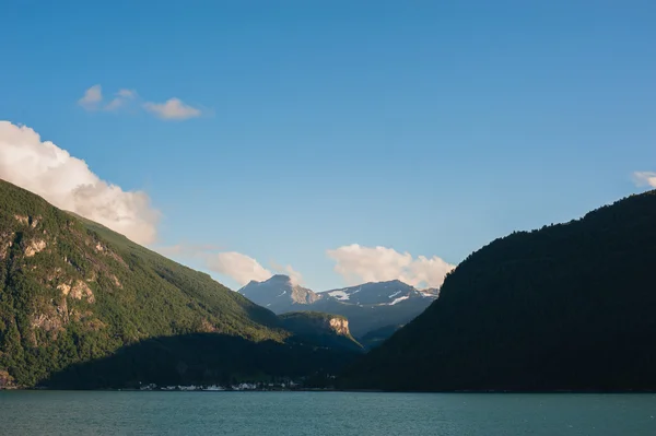 Yaz güzel Norveç manzaraya — Stok fotoğraf