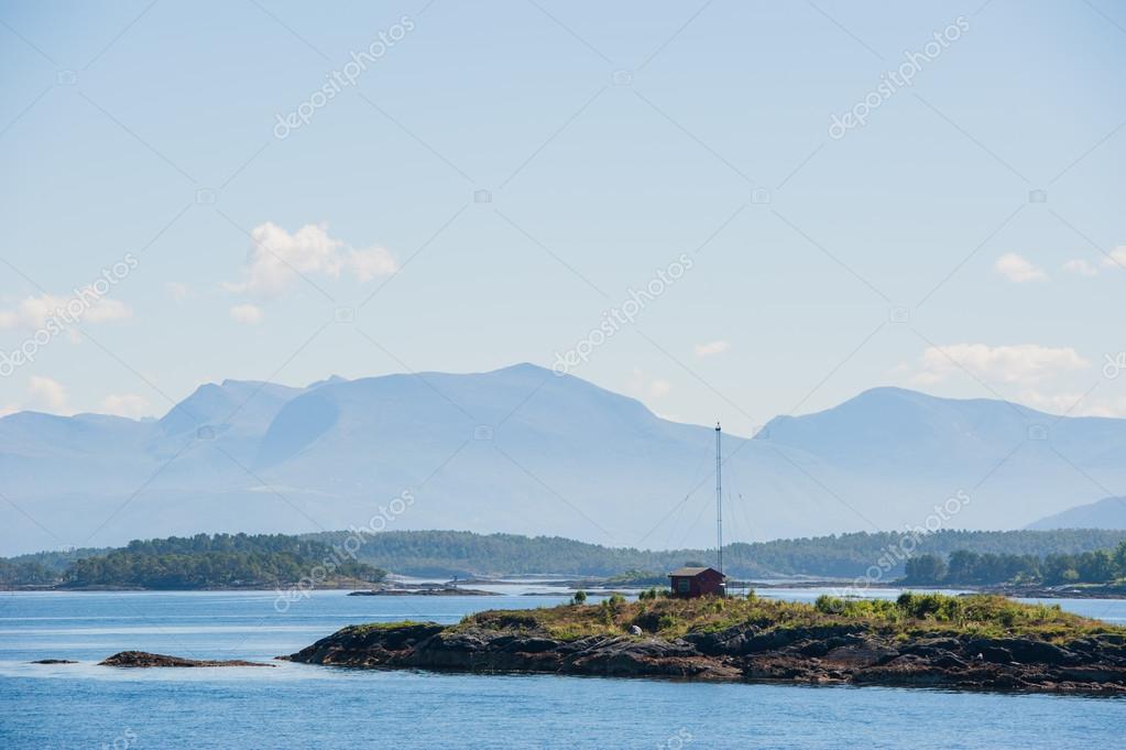 Die Schone Norwegische Landschaft Im Sommer Stockfoto C E Format
