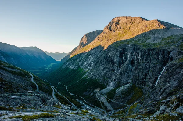 Trollstigen - strada di montagna in Norvegia — Foto Stock