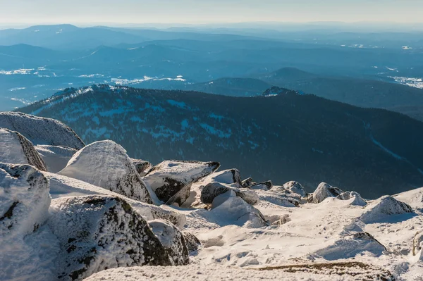 Ski resort sheregesh, Tasjtagol district, regio kemerovo, Rusland — Stockfoto