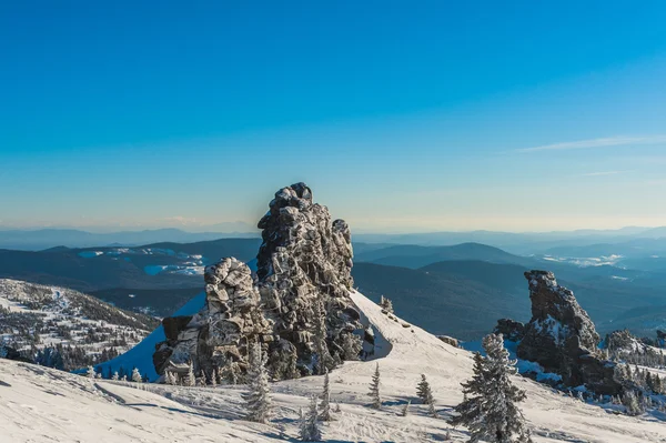 Skigebiet scheregesch, tashtagol Bezirk, kemerowo region, russland — Stockfoto