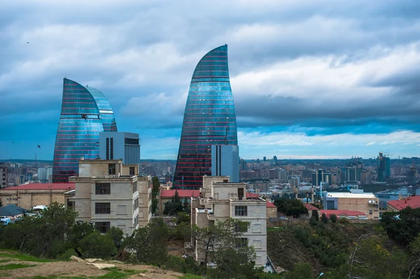 Vista notturna della città di Baku — Foto Stock