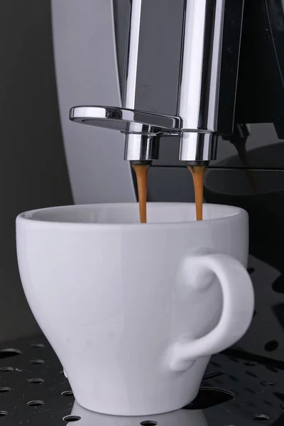 Preparation Morning Black Aromatic Americano Coffee Beans Professional Coffee Machine — Stock Photo, Image