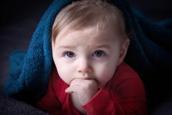 Cute curiose  baby — Stock Photo, Image