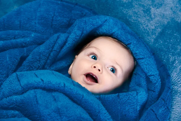 Linda sonrisa de bebé — Foto de Stock